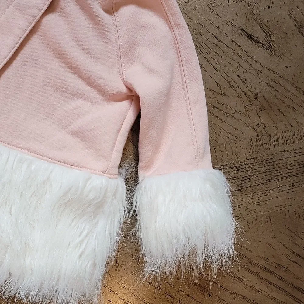 24 month blush pink with white fur jacket💞🤍